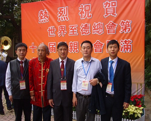 40f702ddd5a7d78c_04.jpg