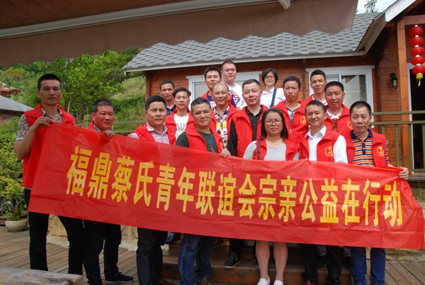 74897cdd749ed070_03.jpg