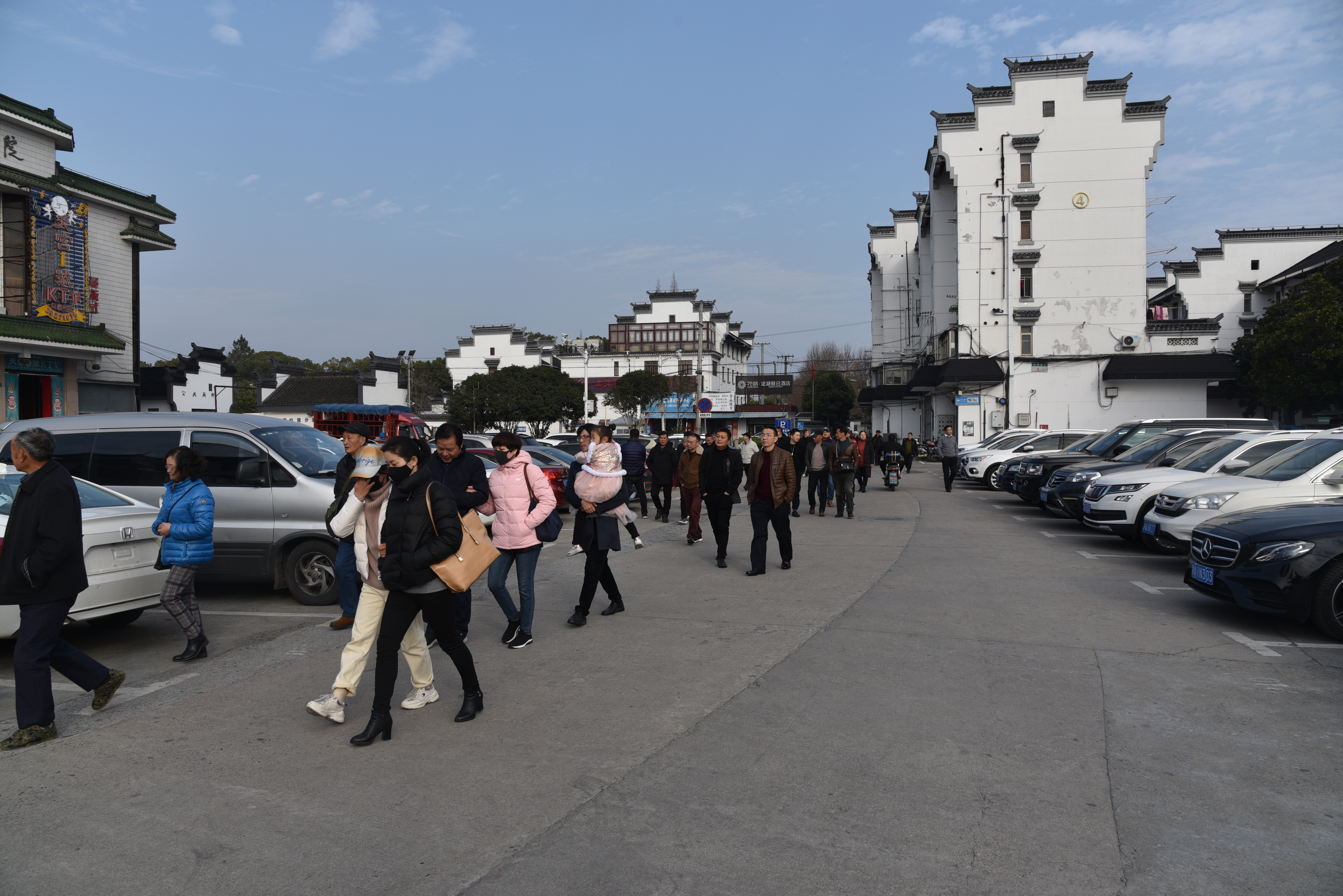 d66dd5fafa9be354_01_8be4f5a5b824.jpg