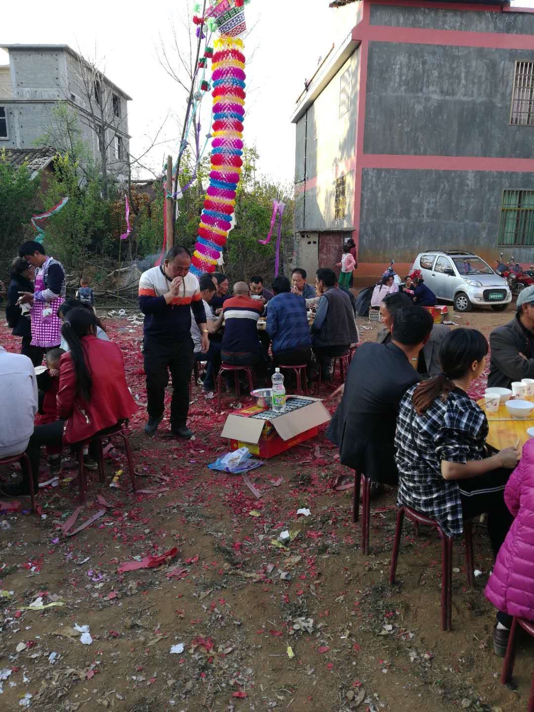 【致谢】 云南房氏代表吊唁明静宗亲并转交爱心捐款：宗亲纪事.jpg