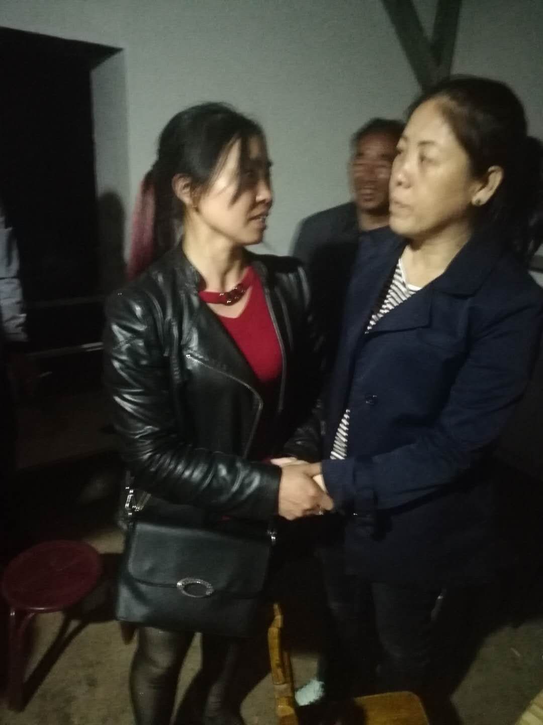 【致谢】 云南房氏代表吊唁明静宗亲并转交爱心捐款：宗亲纪事.jpg