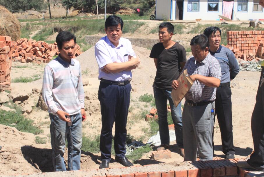 【榜样】大爱房忠君，最美白银人：房氏人物纪略.jpg
