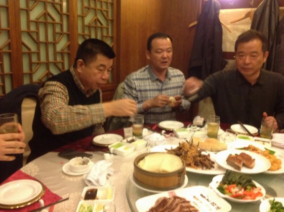 北京宗亲在和平门烤鸭店为房停接风：房氏迁徙与分布.jpg