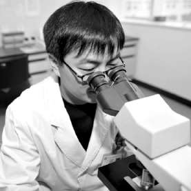 【名医】房佰俊骨髓瘤与白血病干细胞的靶向治疗世界首创：房氏人物纪略.jpg