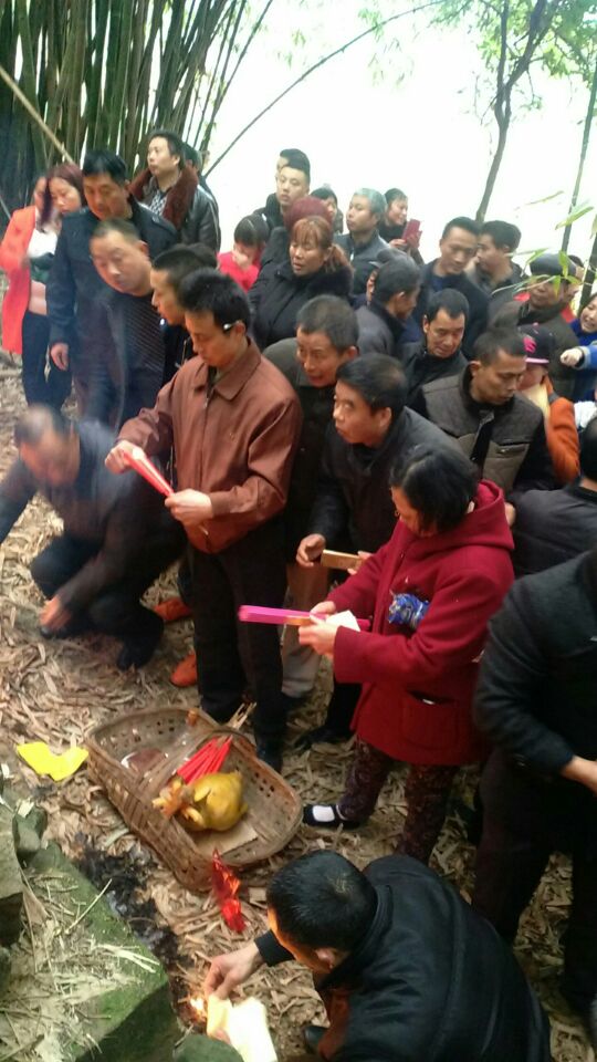 四川中江兴隆房氏祭祖活动.jpg