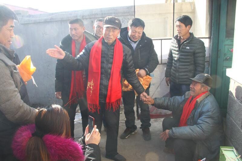 【活动总结】寒冬给房氏老年宗亲送温暖：宗亲纪事.jpg