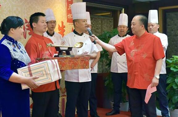 【榜样】中国烹饪大师.鲁菜泰斗`房泽利：房氏人物纪略.jpg