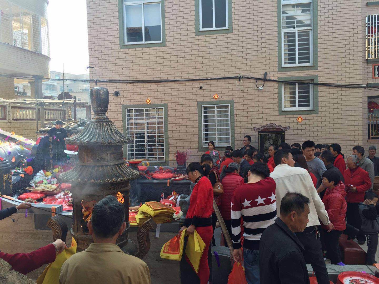 【房氏文化】 福建泉州宗亲祭祖图片：祭祖纪实.jpg