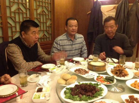 北京宗亲在和平门烤鸭店为房停接风：房氏迁徙与分布.jpg