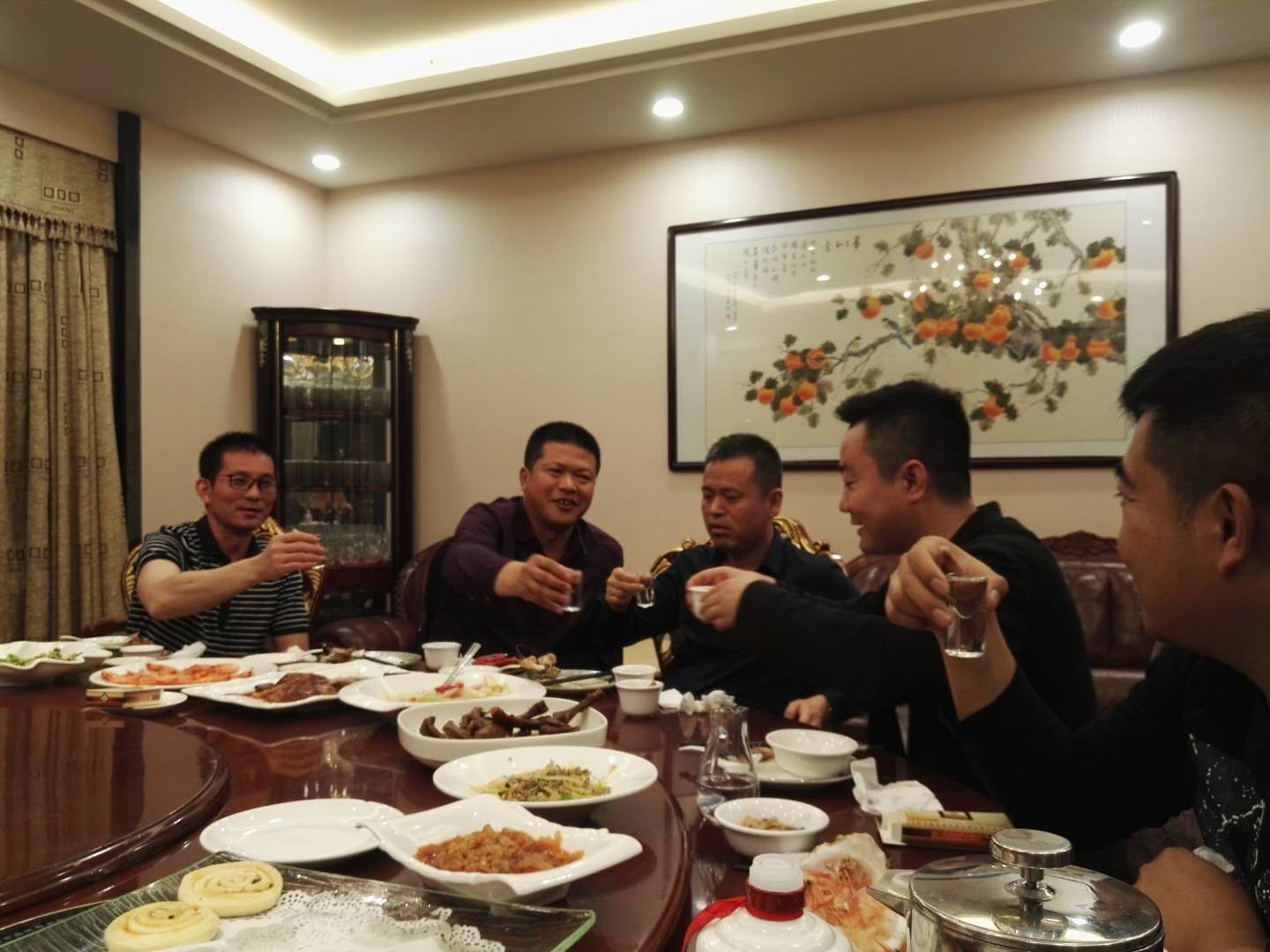 【联谊】广佛宗亲为辽、疆、闽、南美宗亲接风：宗亲纪事.jpg