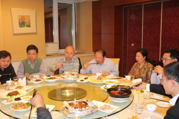 11.10.27锦苑餐厅京城宗亲小聚会：宗亲纪事.jpg