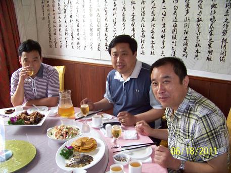 中华房氏青岛宗亲联谊会首届管理团队一次会议：宗亲纪事.jpg