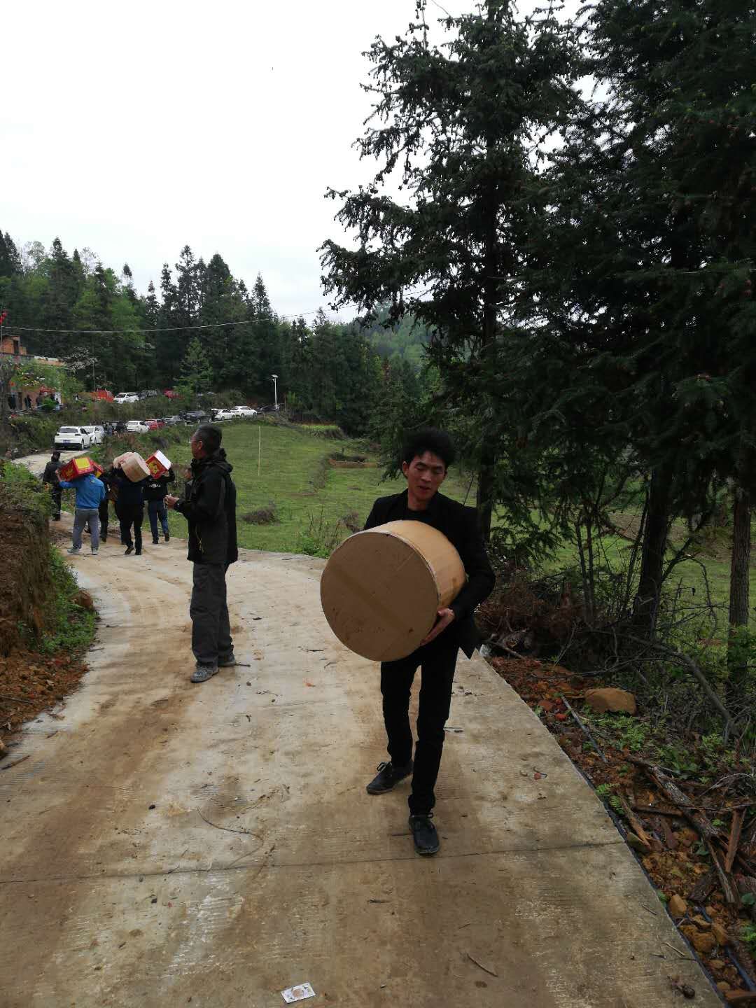 报道】贵州安顺房氏祭祖暨联谊活动.jpg