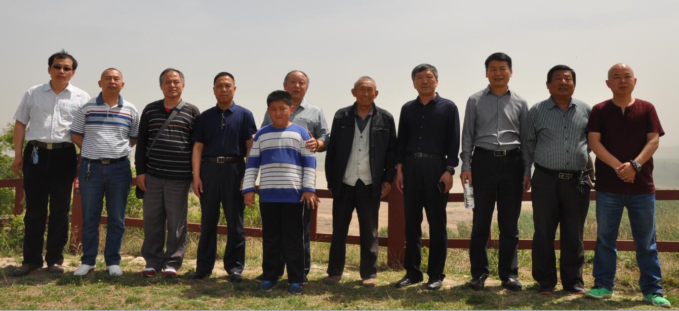 山东房氏宗亲联谊会走访东阿鱼山房氏收集资料指导企业.jpg