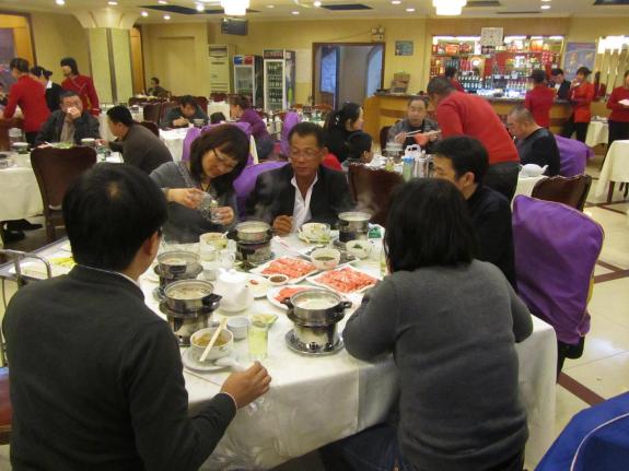冀晋大地三月乍暖还寒 两岸三地宗亲相聚甚欢：宗亲纪事.jpg