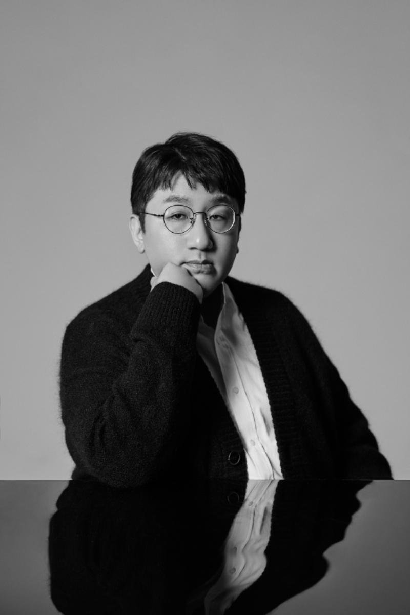 【韩国房氏】BTS之父房时爀旗下专辑夺榜 文在寅总统也发贺电！：海外房氏纪闻.jpg