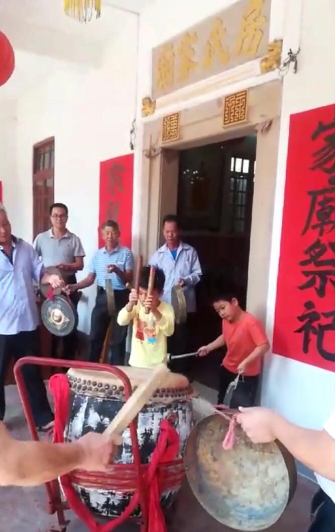 【活动报道】梅州房氏家庙《国器堂》10月2日举行秋祭祀活动：祭祖纪实.jpg