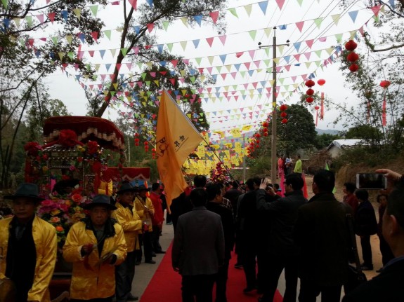 世房总会代表团出席粤普宁明德堂房氏云明祠重光庆典：海外房氏纪闻.jpg