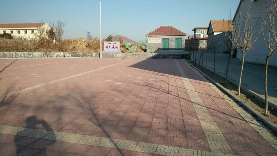 青岛房氏宗亲联谊会新班子团队-致力实在为宗亲服务、建设美好家园.jpg