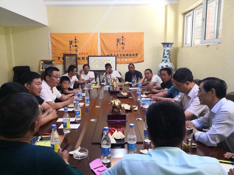【会议总结】甘宁房氏宗亲会晤谈家族发展：宗亲纪事.jpg