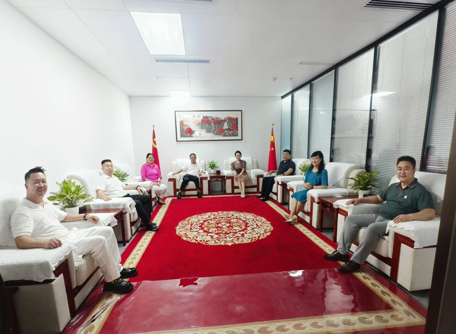 2039b54d4900feb4_01_e8f1d8729242.jpg