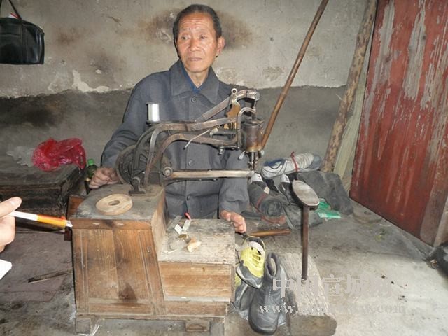 绩溪汪社春：身残志坚为孤寡老人服务60多年 安徽好人网-好人-模范（文化资料整理）.jpg