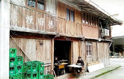 jp5000_320eec3c6402372551_00.jpg