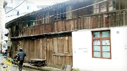 jp5000_a328e66c6a623ceff1_02.jpg