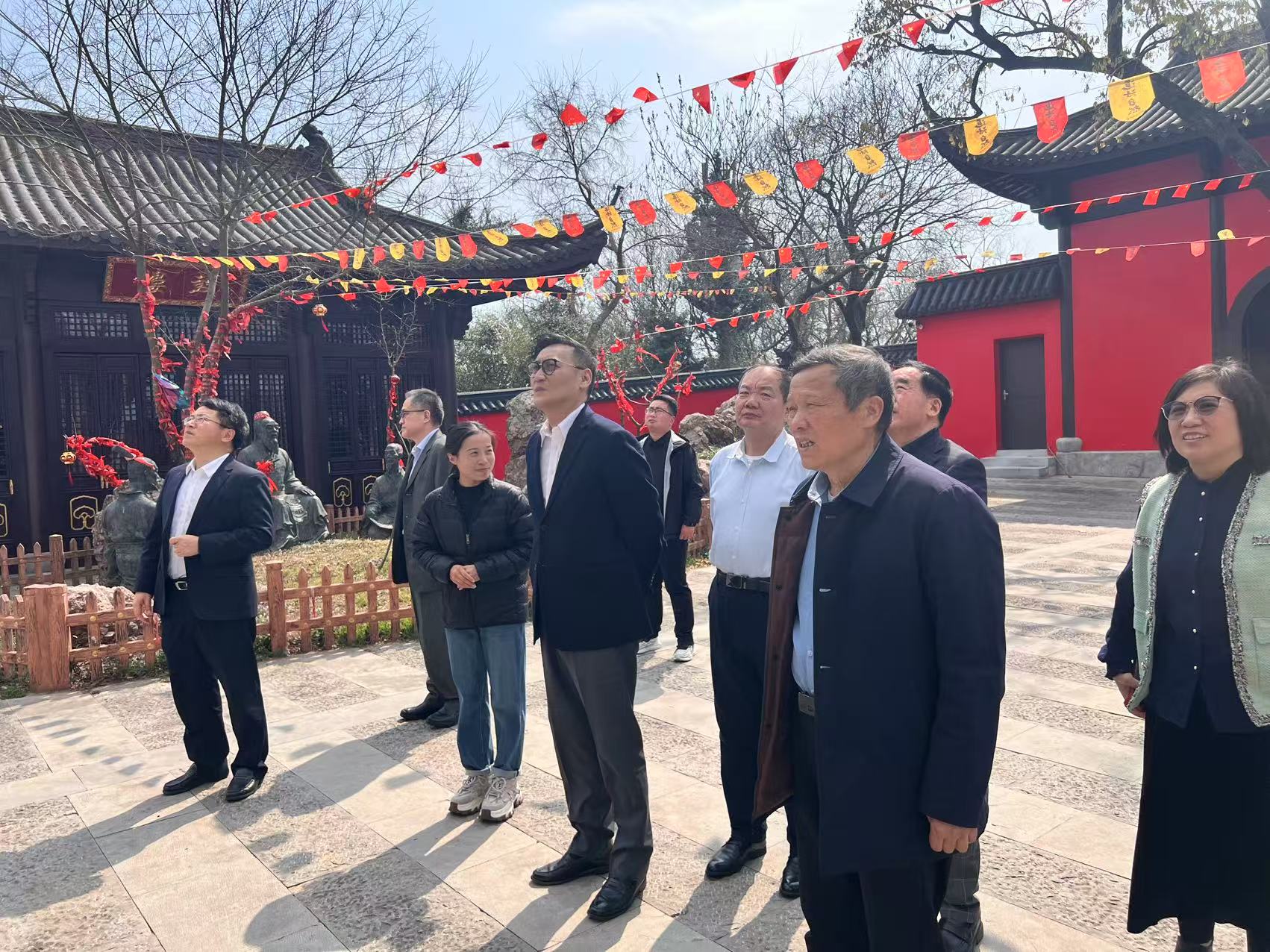 圣孔子基金会会长垂长宗主莅临南京（文化资料）.jpg