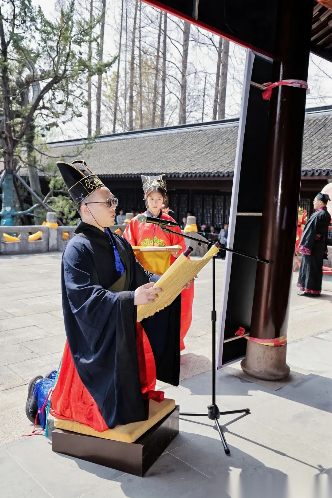 儒韵文脉，薪火相传——丙午年清明祭孔大典在嘉定孔庙庄严举行 ...（祭祀纪事）.png