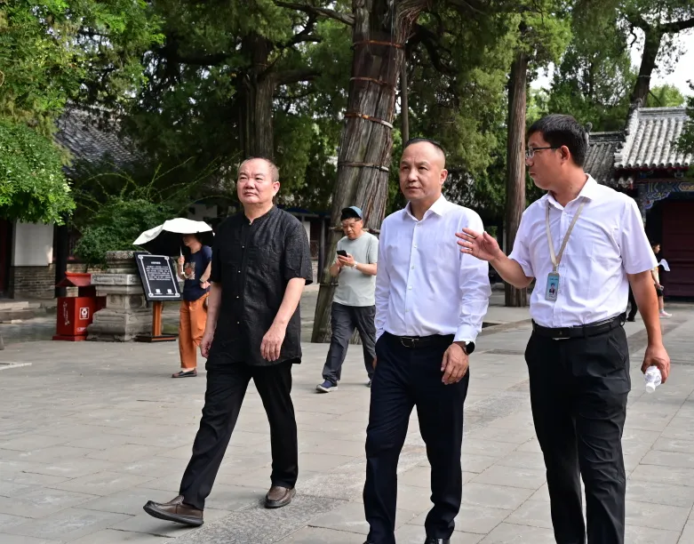 泗淛同源，文脉赓续！孔令立首谒曲阜孔庙（胜迹史料）.webp