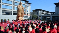 弘扬圣贤智慧，筑牢育人根基——界首一中校园再添文化地标（文化资料）.jpg