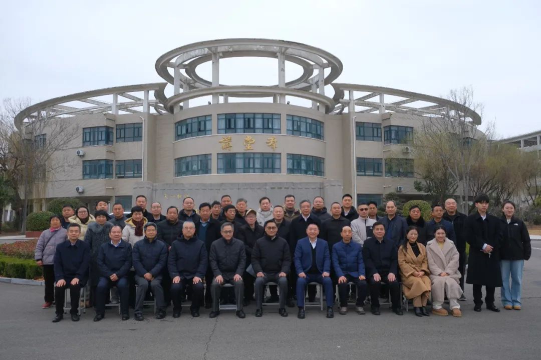 乙巳年初春孔垂长先生的探亲之旅（文化资料）.jpg