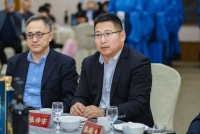 孔垂长会见马来西亚中华总商会总会长吴逸平一行，设雅集晚宴招待并授牌褒扬（宗亲纪事）.jpg