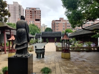 维修中的上海孔庙（胜迹史料）.jpg
