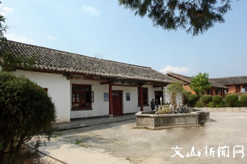cns_nong_482615037f0c932a3c_3.jpg
