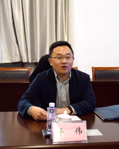 教育部高校学生司研究生招生处处长平伟一行到我校调研指导（人物资料）.jpg