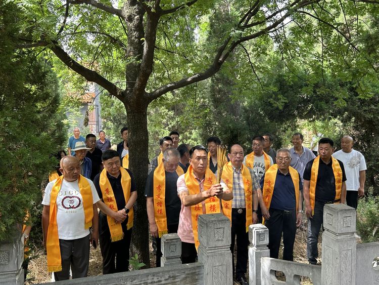 中华平氏一家亲：中华平氏宗亲联谊总会到夏店镇调研平氏宗亲联谊工作（活动纪实）.jpg