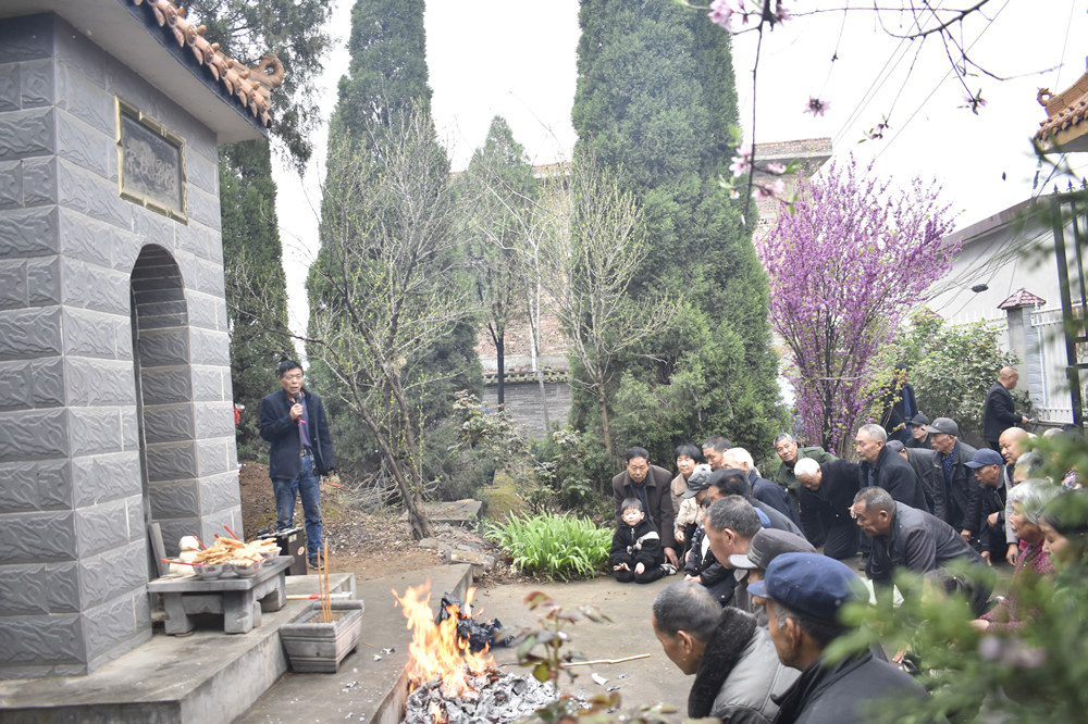 汝州市平氏后裔举行辛丑年清明节拜祖活动（文献整理）.jpg