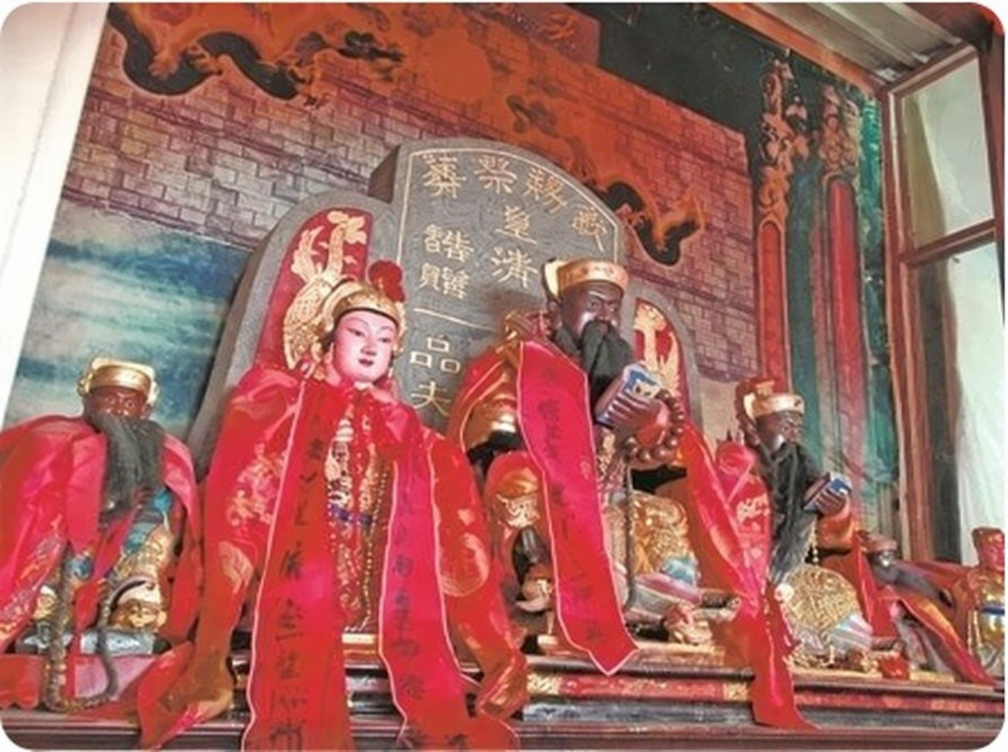 蝴蝶墓内长眠救驾有功的潘总兵（文化资料整理）.png