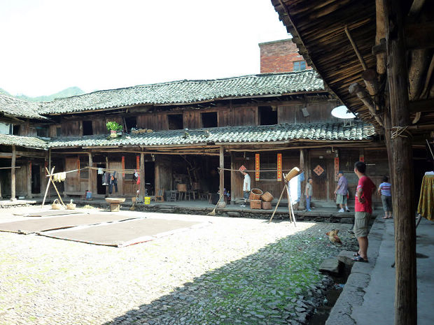 石子明堂全景：