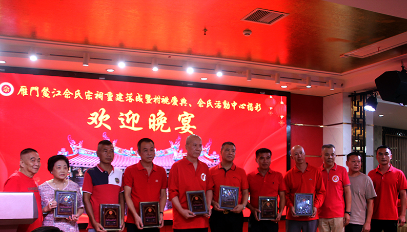 85bda20cb6778e7e7547dedea70d.jpg