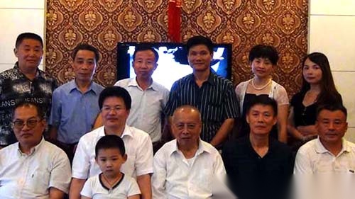 d01fe1ab32de3aee6517dcf6a9c1.jpg