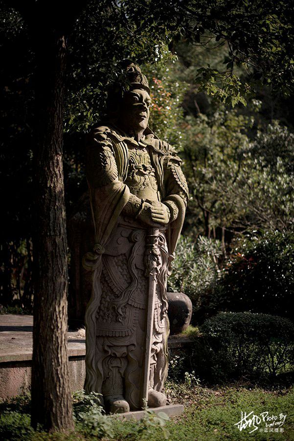 南宋史氏墓道石刻.jpg