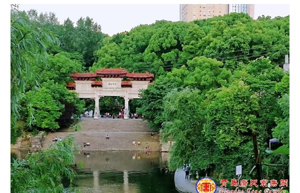 tang_14aa1b6fb7a9f14545_04.jpg