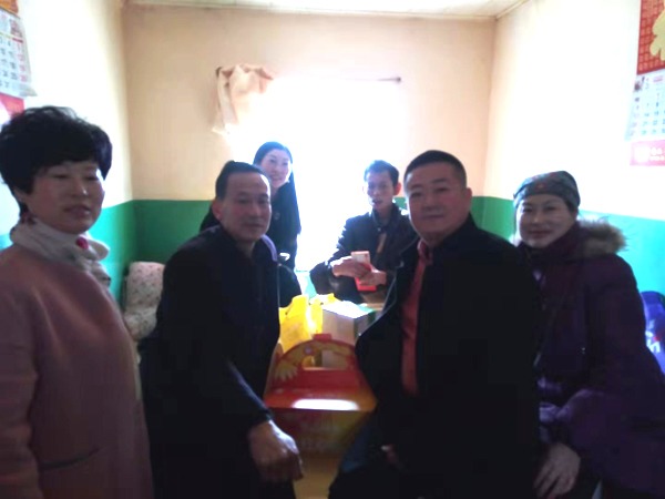 tang_1a432e40a1386cc28c_03.jpg