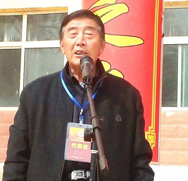 tang_372cb93fa29469221e_04.jpg
