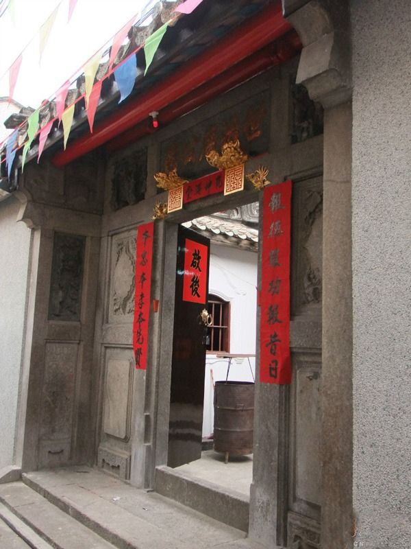 tang_416fe42230bdea52ab_00.jpg