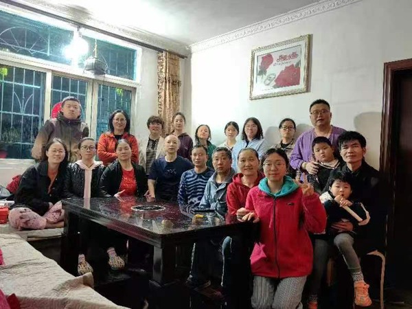 tang_77e8c9bc945216bec3_00.jpg