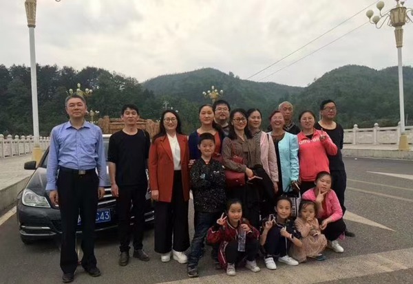 tang_bdb7053d0ccdbe9142_02.jpg